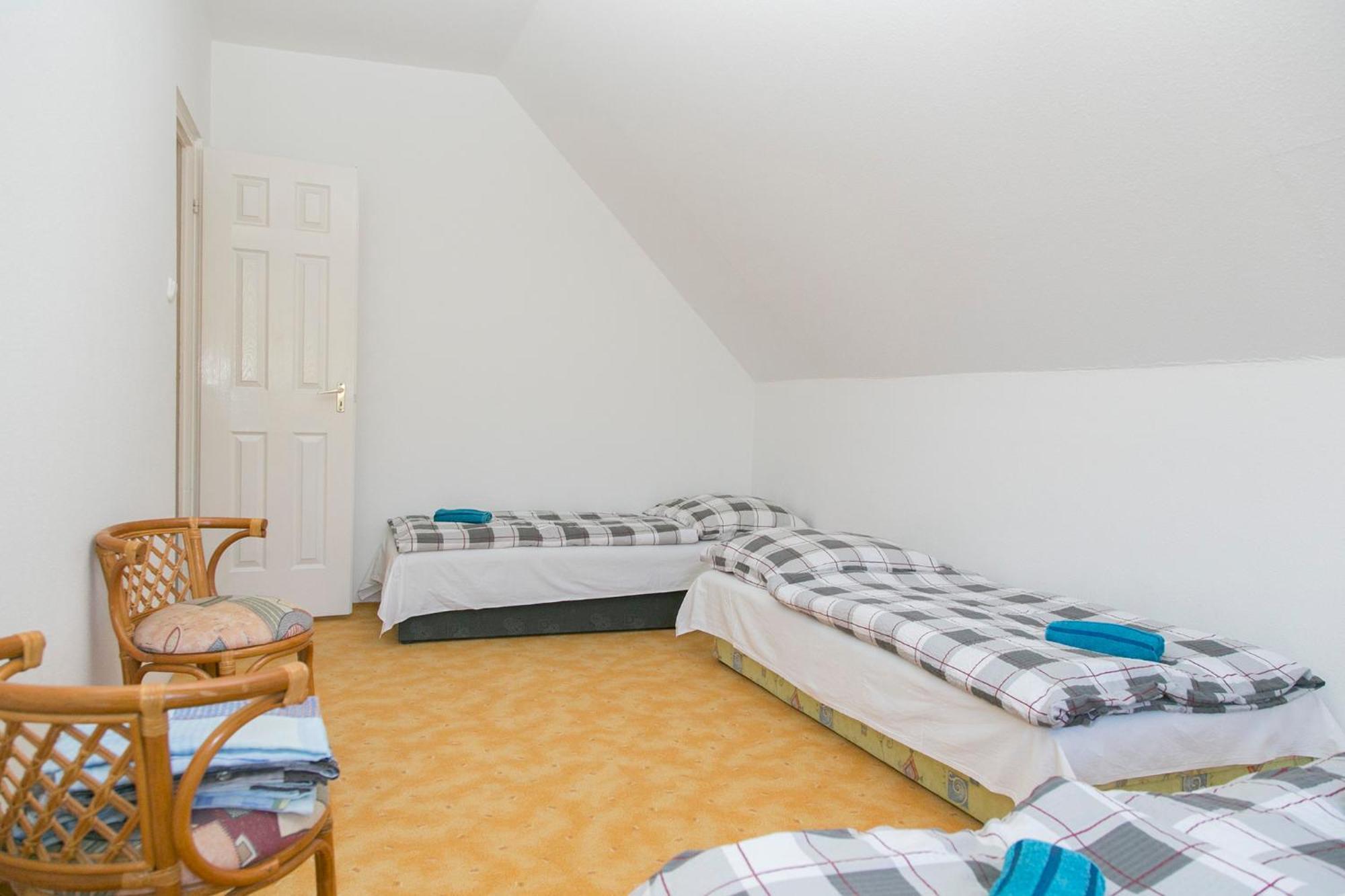 Güns Vendégház Szigliget Zimmer foto