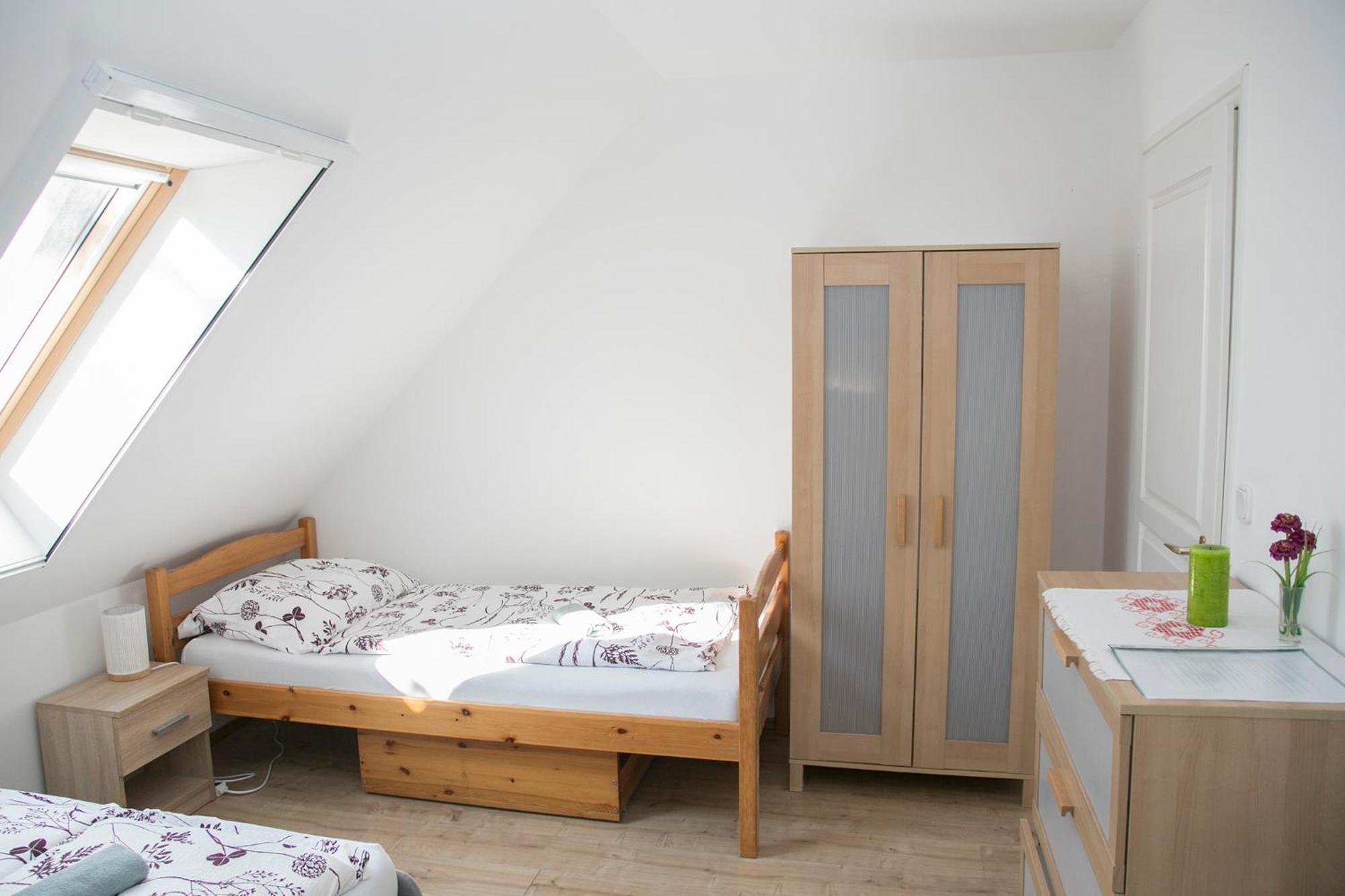 Güns Vendégház Szigliget Zimmer foto