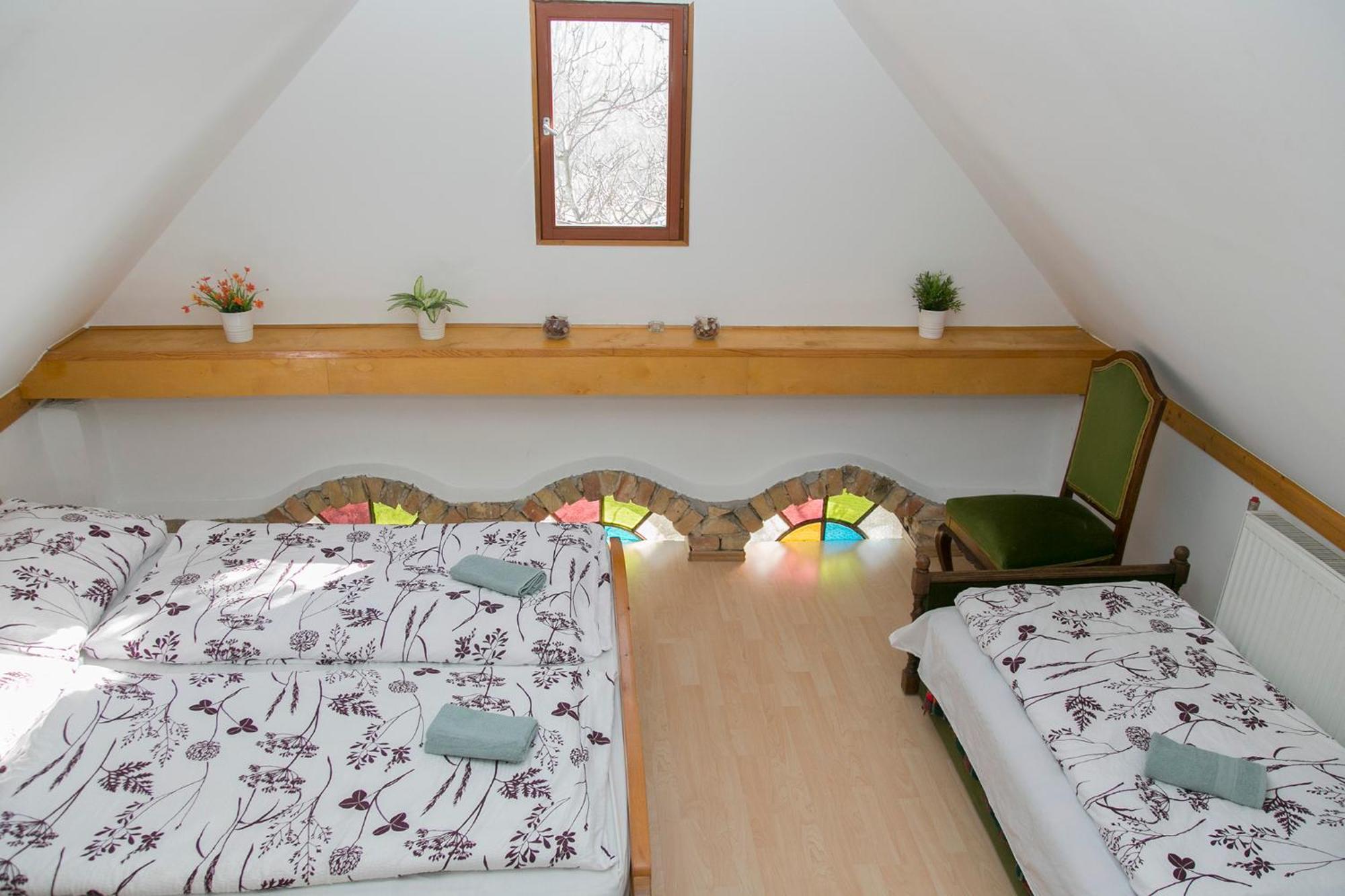 Güns Vendégház Szigliget Zimmer foto