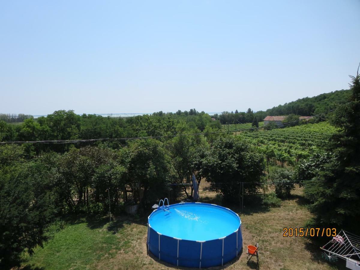 Güns Vendégház Szigliget Exterior foto